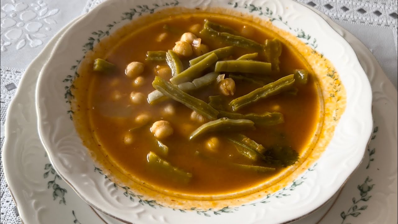 Guisado de Garbanzos con Nopales receta fácil y rápida paso a paso