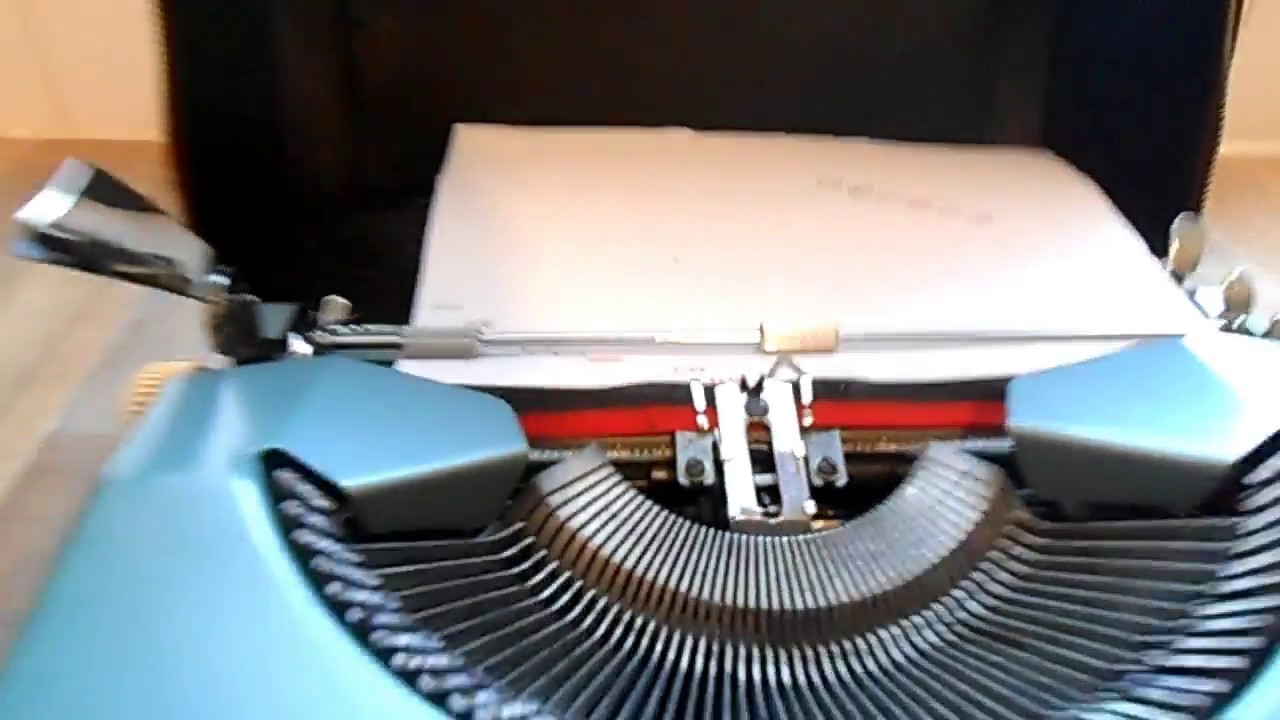 Vintage Imperial Typewriter Portable Good Companion Model 6 With Case VGC