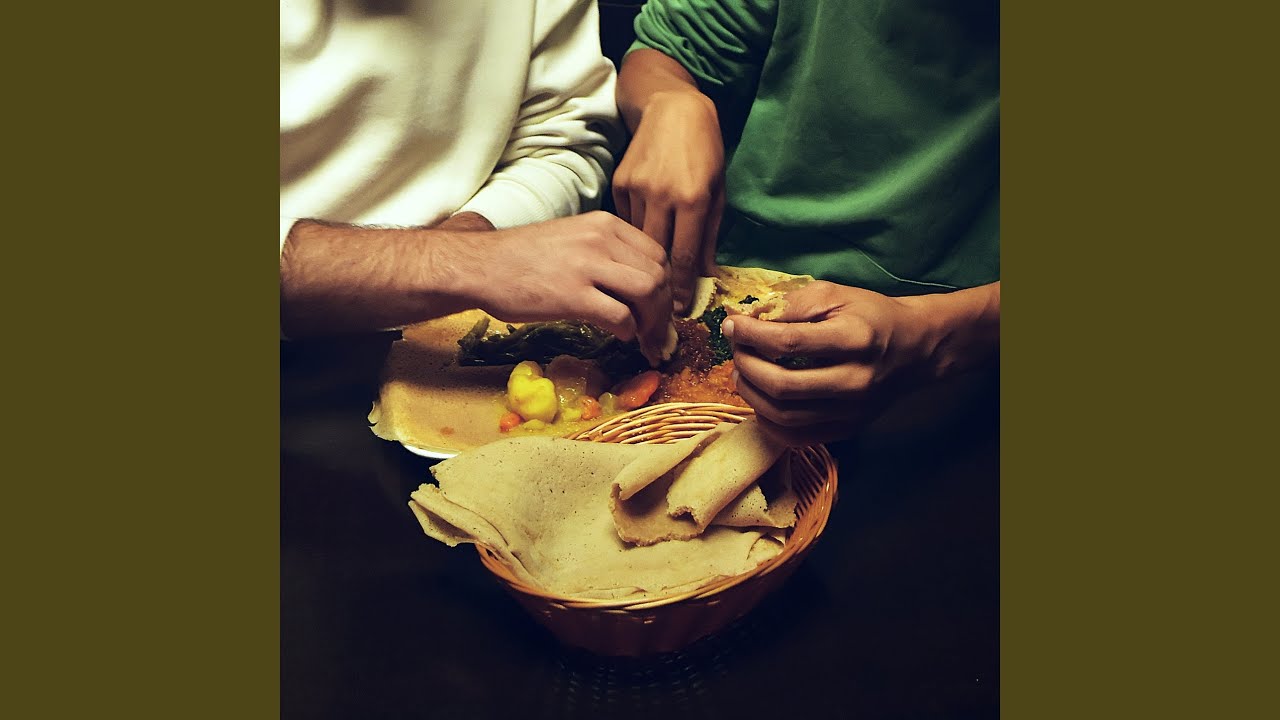 Mit Händen essen