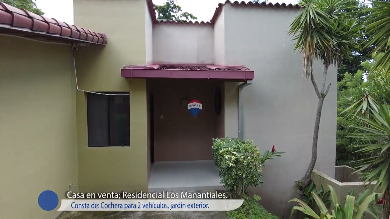 Casa en venta; Residencial Los Manantiales, Zaragoza, La Libertad.