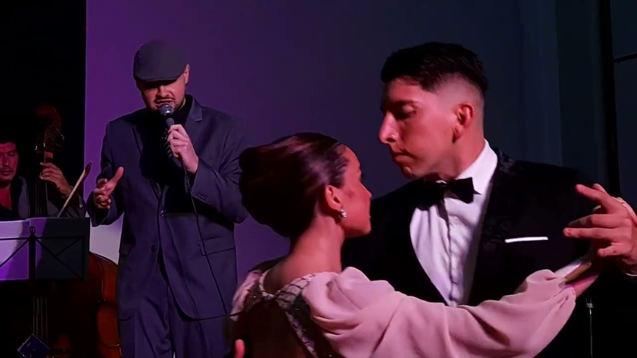Seba Siguiroff y LA BRUMA ORQUESTA TIPICA 
