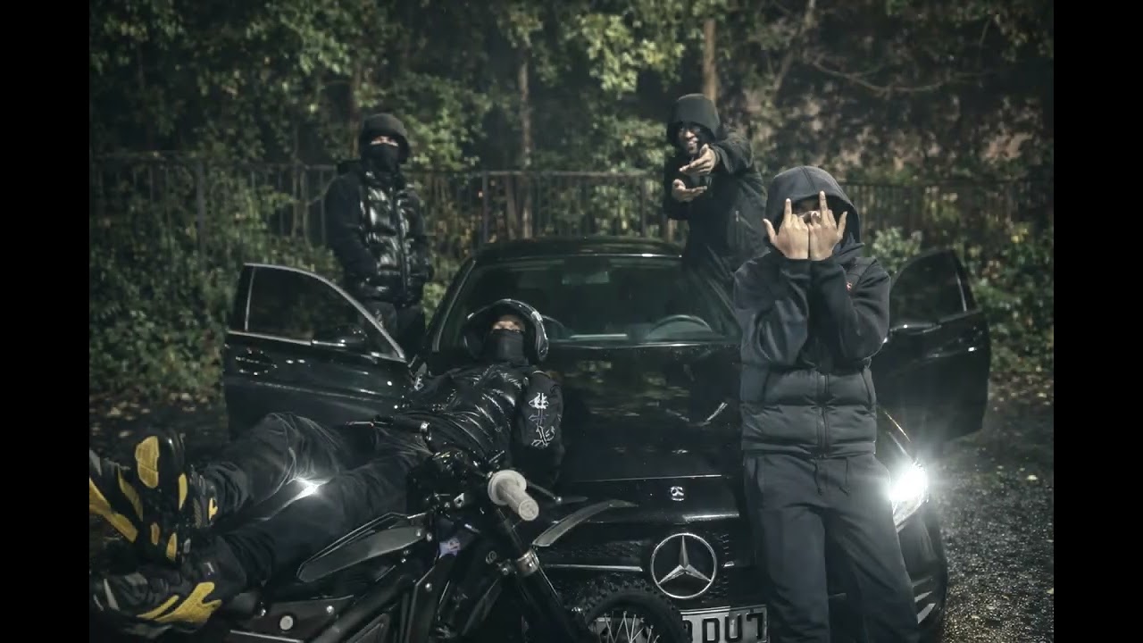 Creepin' Through the City [Gangster Trap]