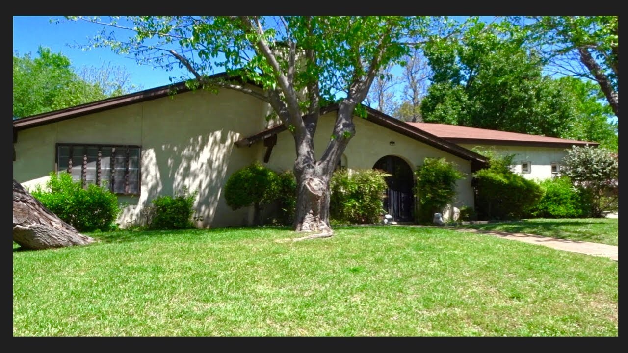 EMPTY HOUSE TOUR | 70s SPANISH STYLE HOUSE 🏠