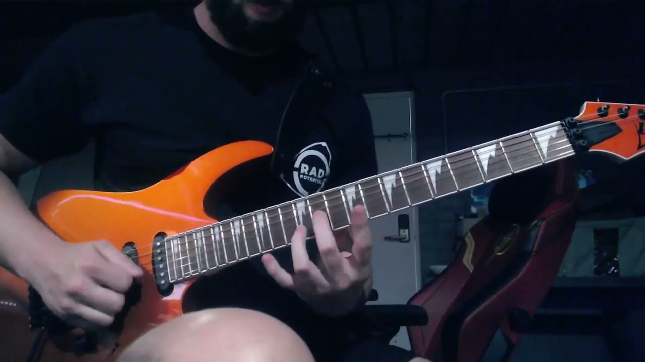 Intermediate guitarist covers Tornado of souls solo