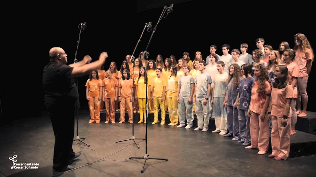 Joy!! con Crecer Cantando Crecer Soñando...