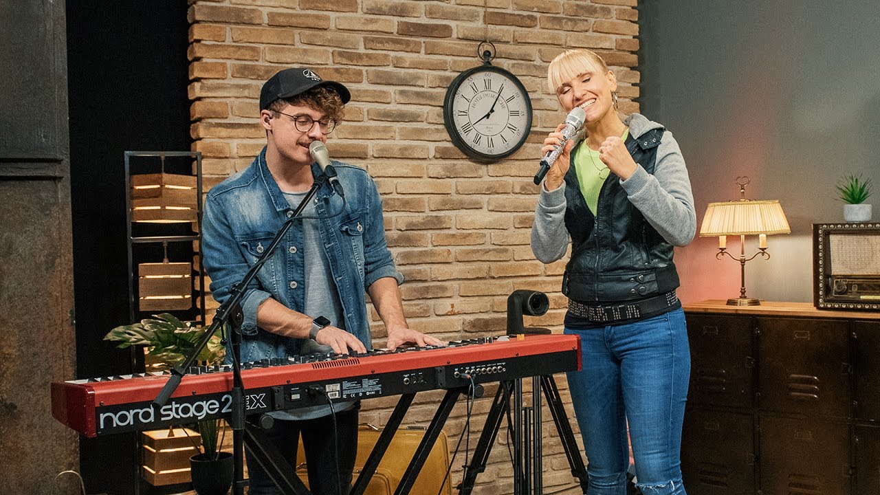 Déborah Rosenkranz mit «Du Sagst» in der Life Channel Music Loft