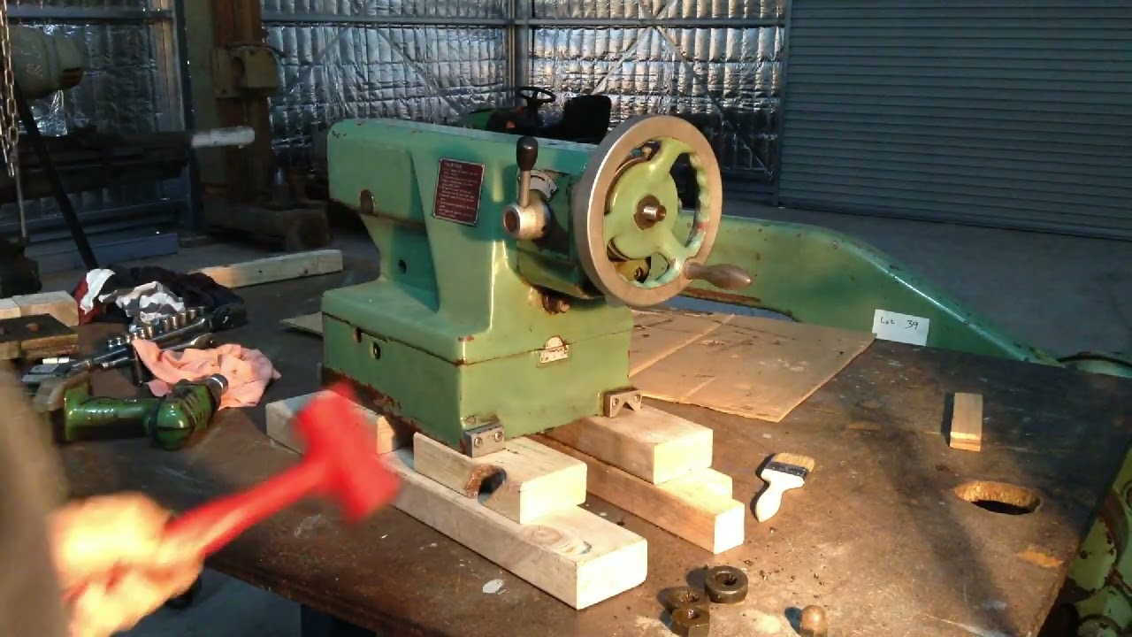 JFMT  530 x 2000  Lathe Repairs  .  part 1