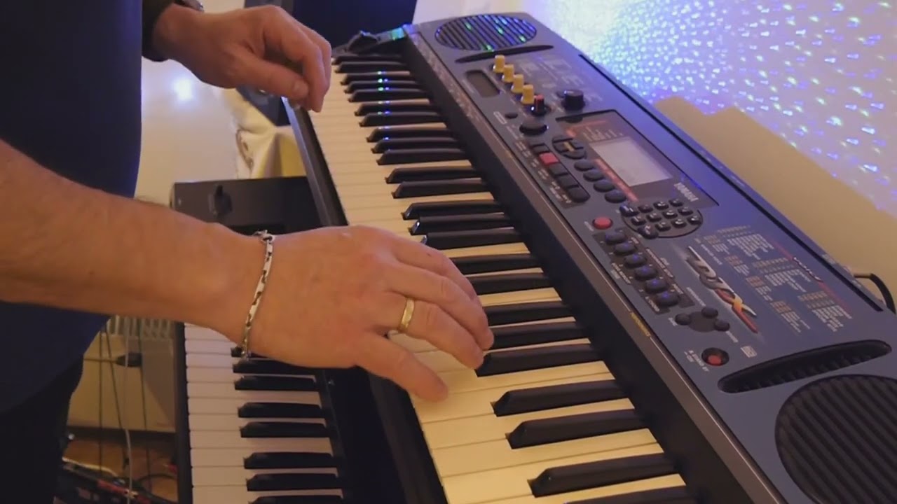 Rövid lagzis egyveleg Yamaha DJX-en