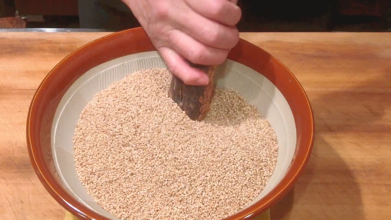 《ゴマ豆腐（胡麻豆腐）の作り方》・・・・大和の 和の料理《胡麻豆腐》