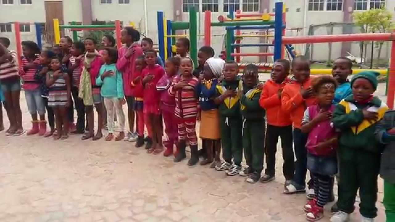 Halli Visit @ Umnqophiso Pre-Primary on Wed 24 Sept'14 National Anthem