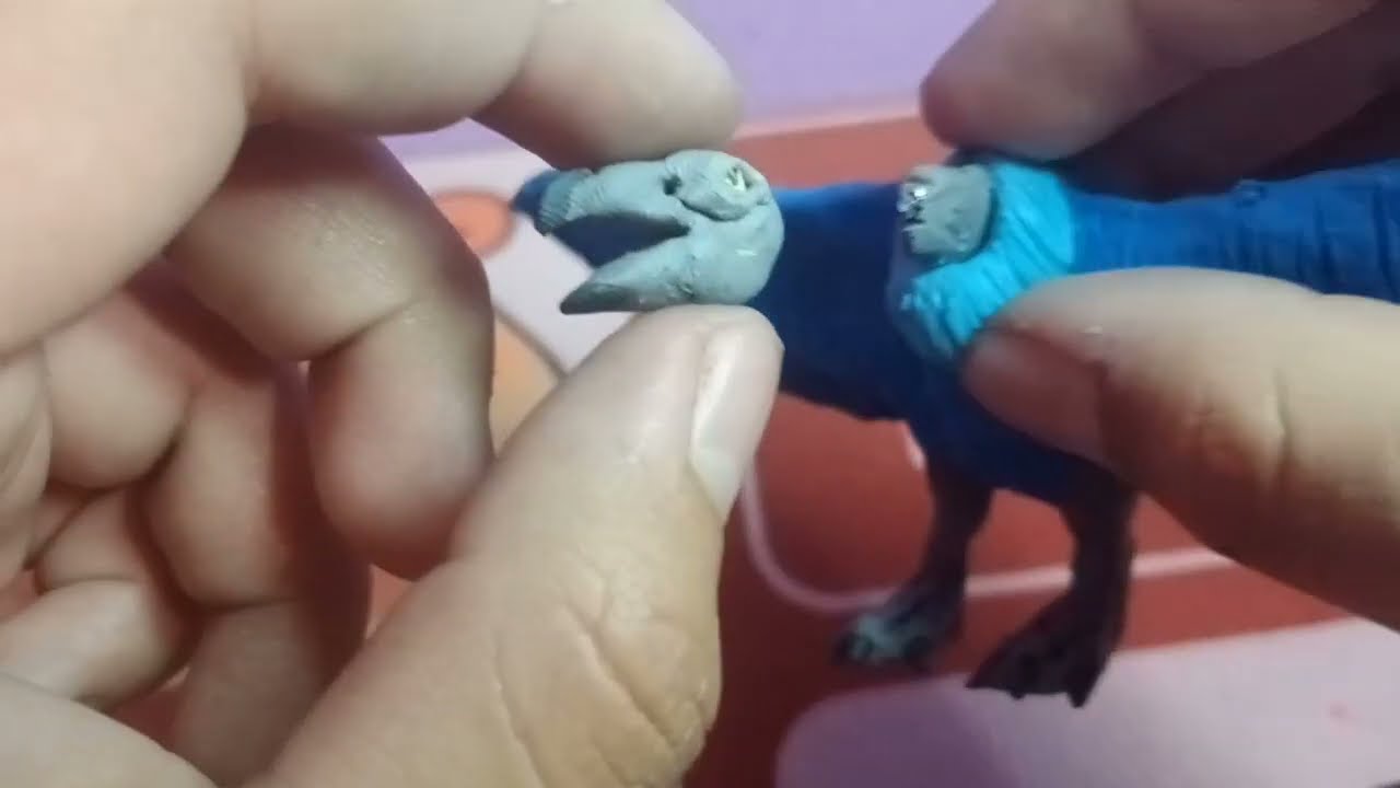 Cómo hacer un argentavis de plastilina/How to make argentavis with clay.