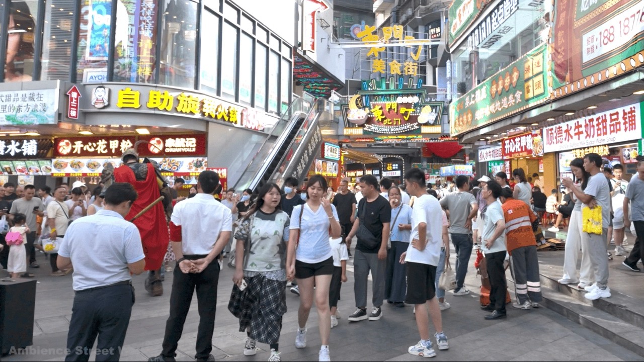 Walk in Shenzhen's Old Street | China Street Photography 中國深圳東門老街街拍