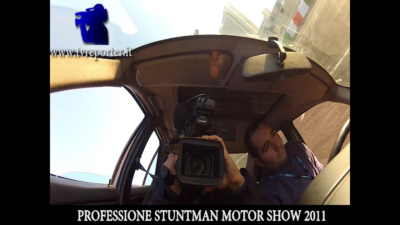 PROFESSIONE STUNTMAN: INSIDE CAR