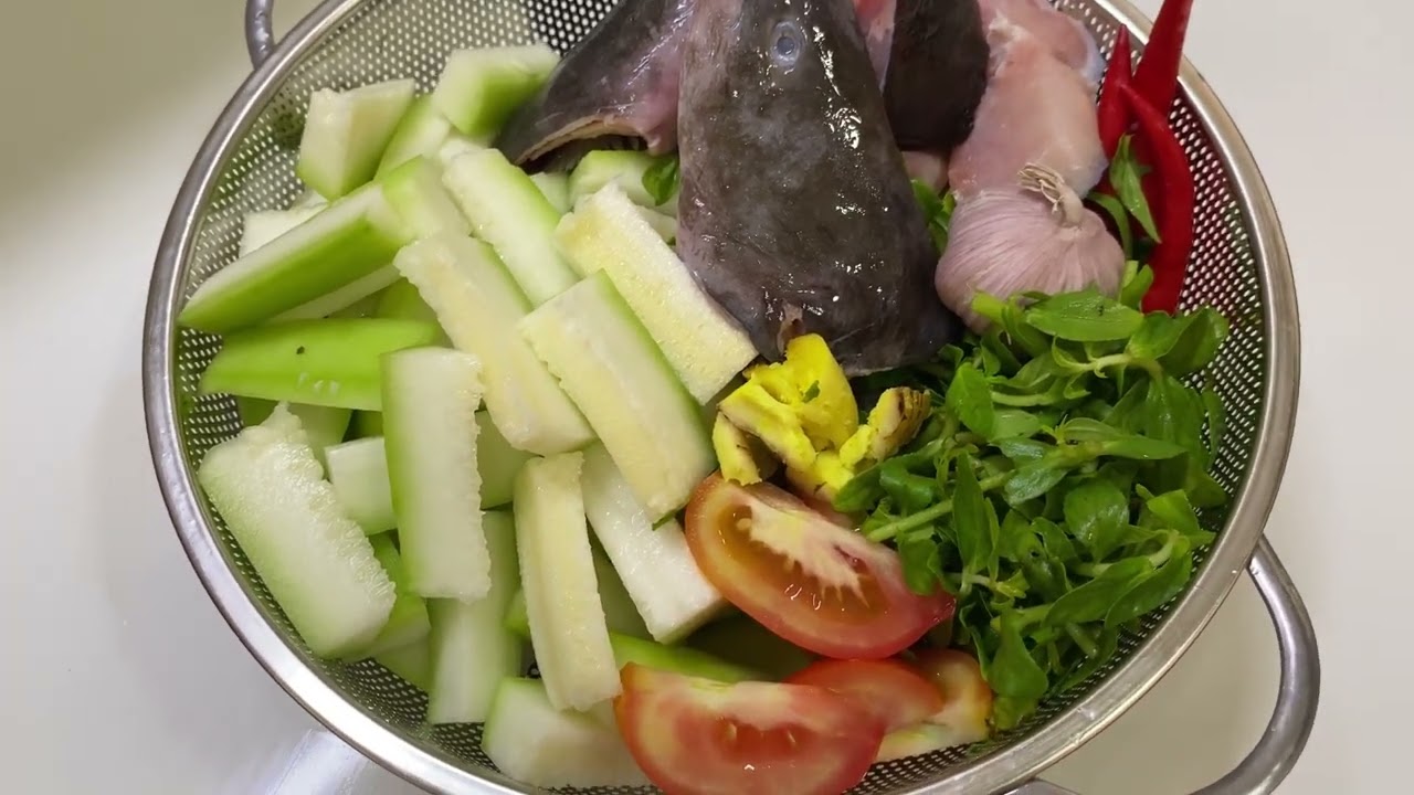 សម្លម្ជូរត្រឡាច |  Khmer Sour Soup