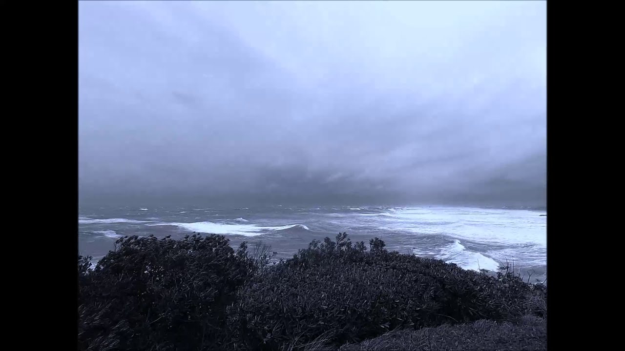 Temp&ecirc;te Bella 2020 du phare de Biarritz et de la plage des dunes Anglet
