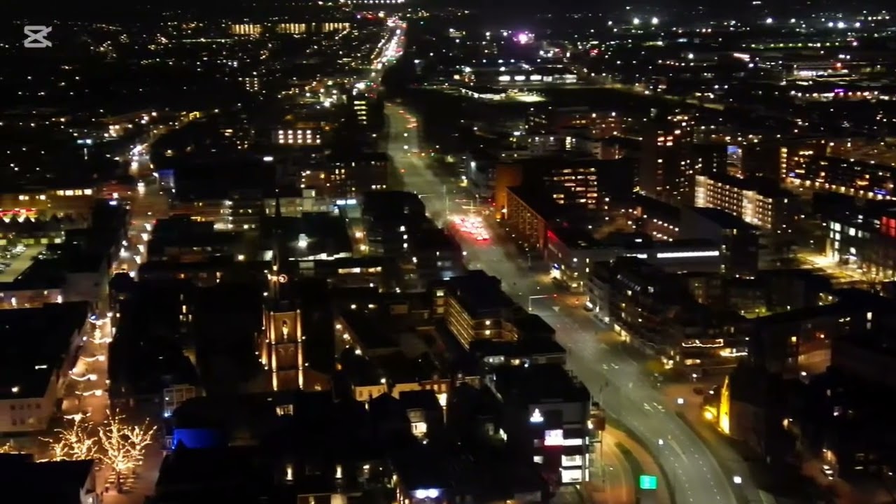 Helmond in de avond 