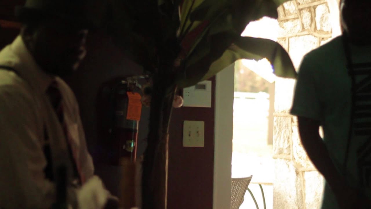 [Video] Mackhouse Records - Who Da Plug [Dir. by @ GangstaGeak]