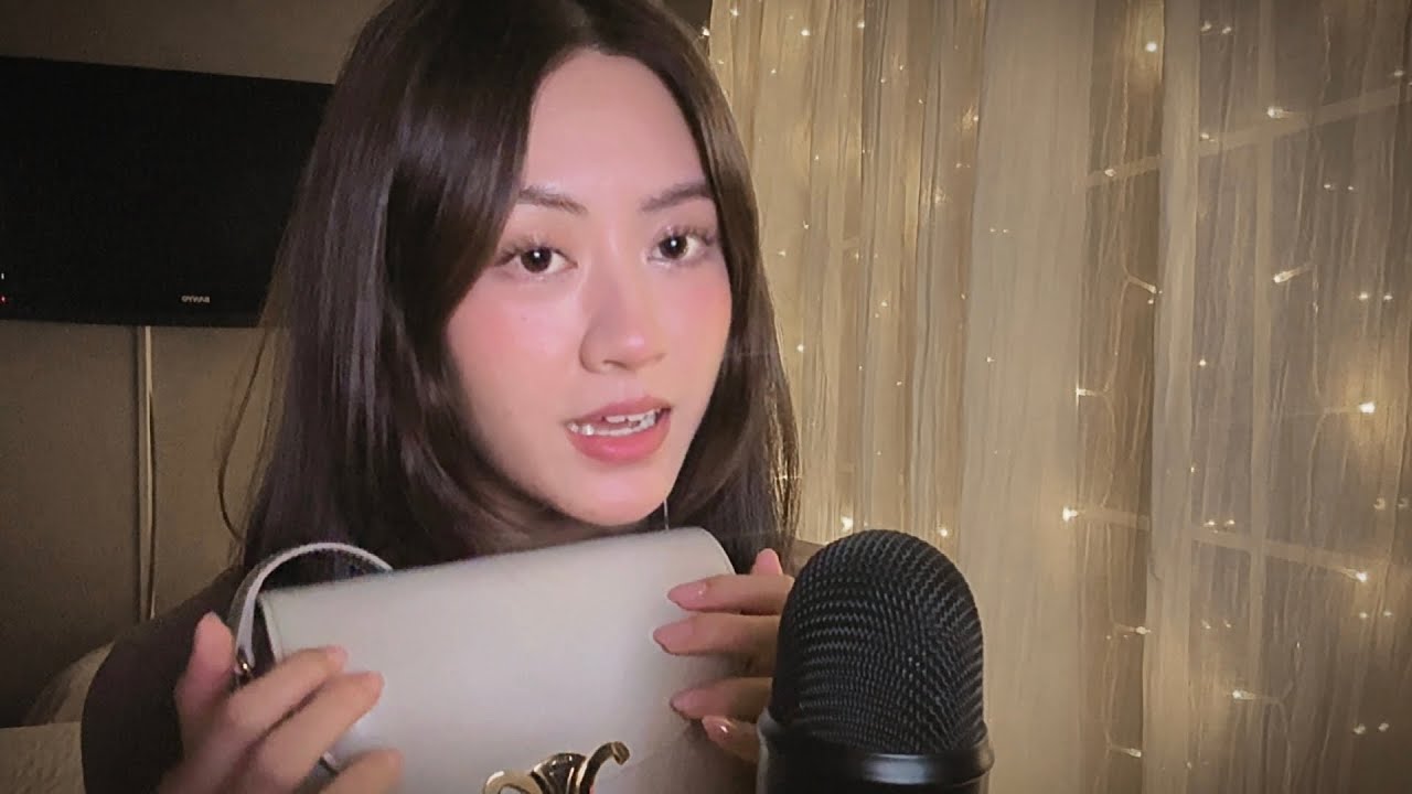 ASMR what's in my bag