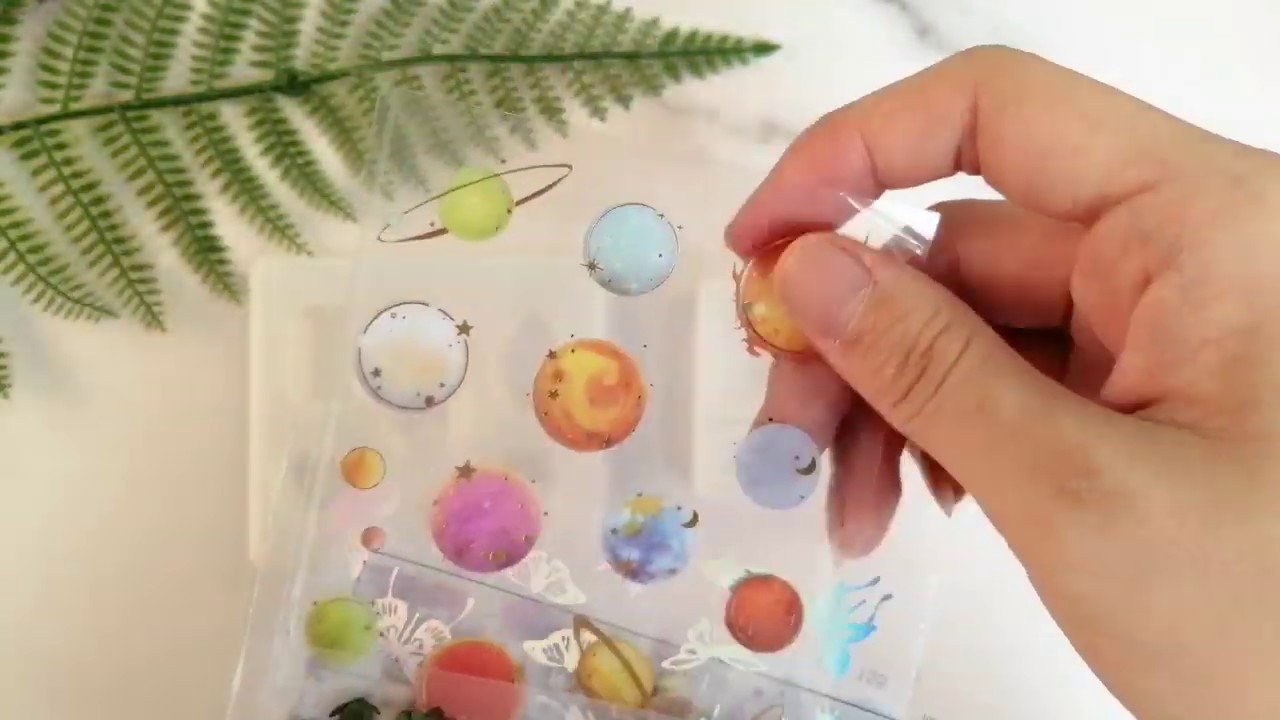 UV Resin Beginner Tutorial with Stickers /  Easy & Unique DIY for Resin