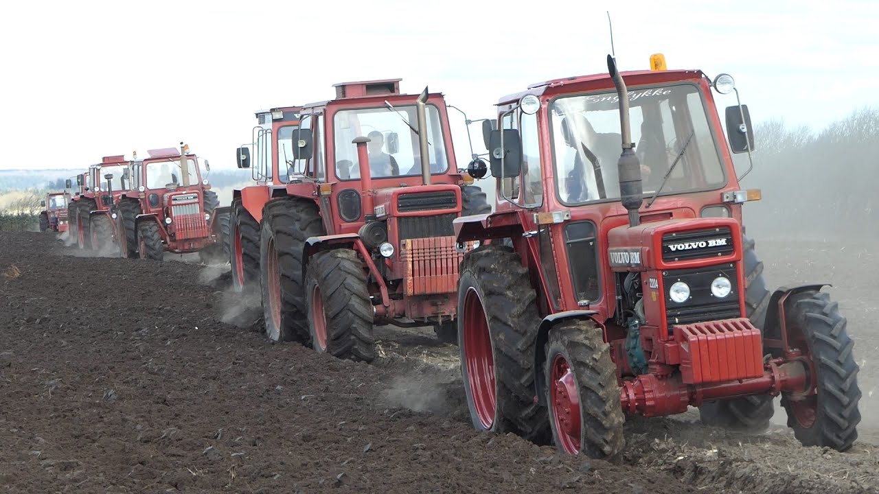Volvo BM - Field Day | Volvo BM 350, 700, 800, 2200, 2204 & 814 in the field ploughing