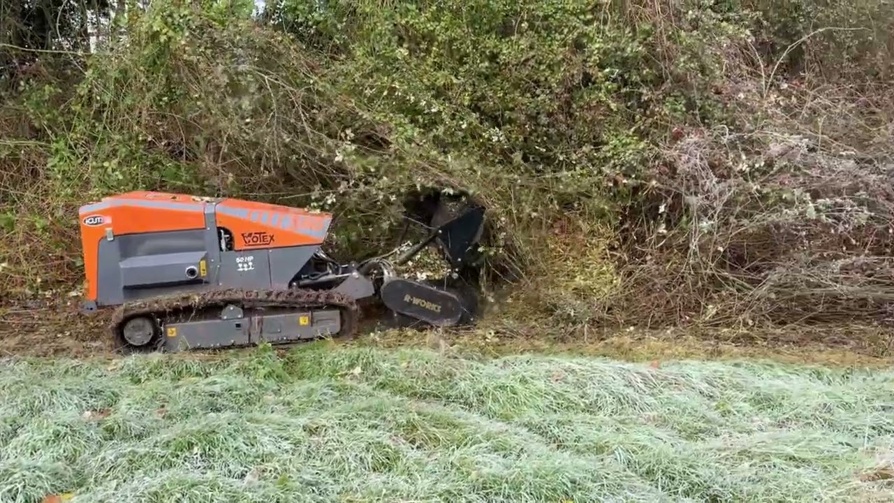 Ferri iCut3.60 with Votex UK R-Works Scrub Flail