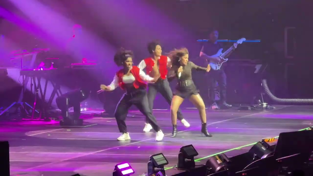 Medley #1 - Sunidhi Chauhan @I’m Home concert - May 17 2025