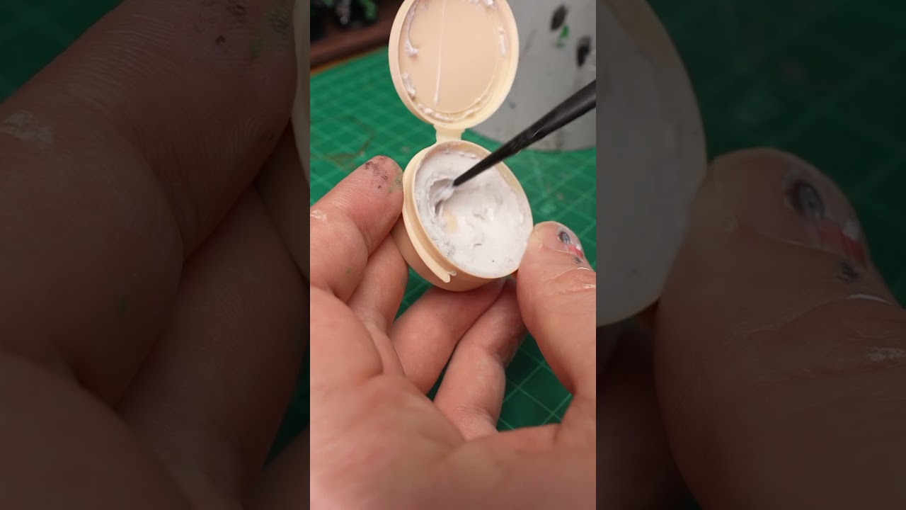 Чистить и ухаживать за кистями легко!