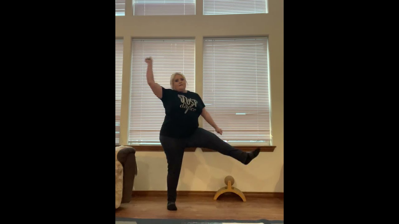 Zumba dance fitness routine “Merengue de favela” choreography by inspiring instructors