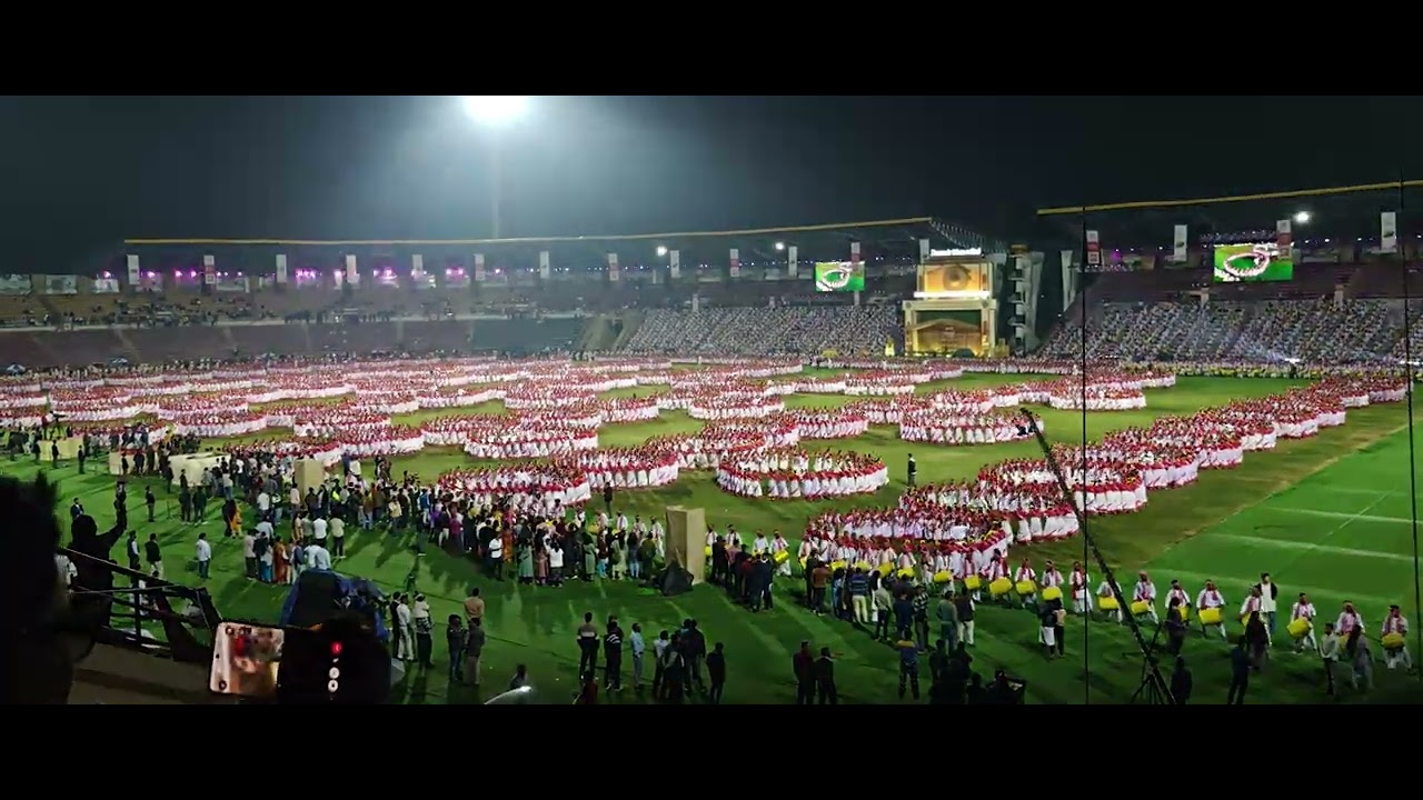 #jhumoir  Binandini in 4K at Sarusajai Stadium to create world record.