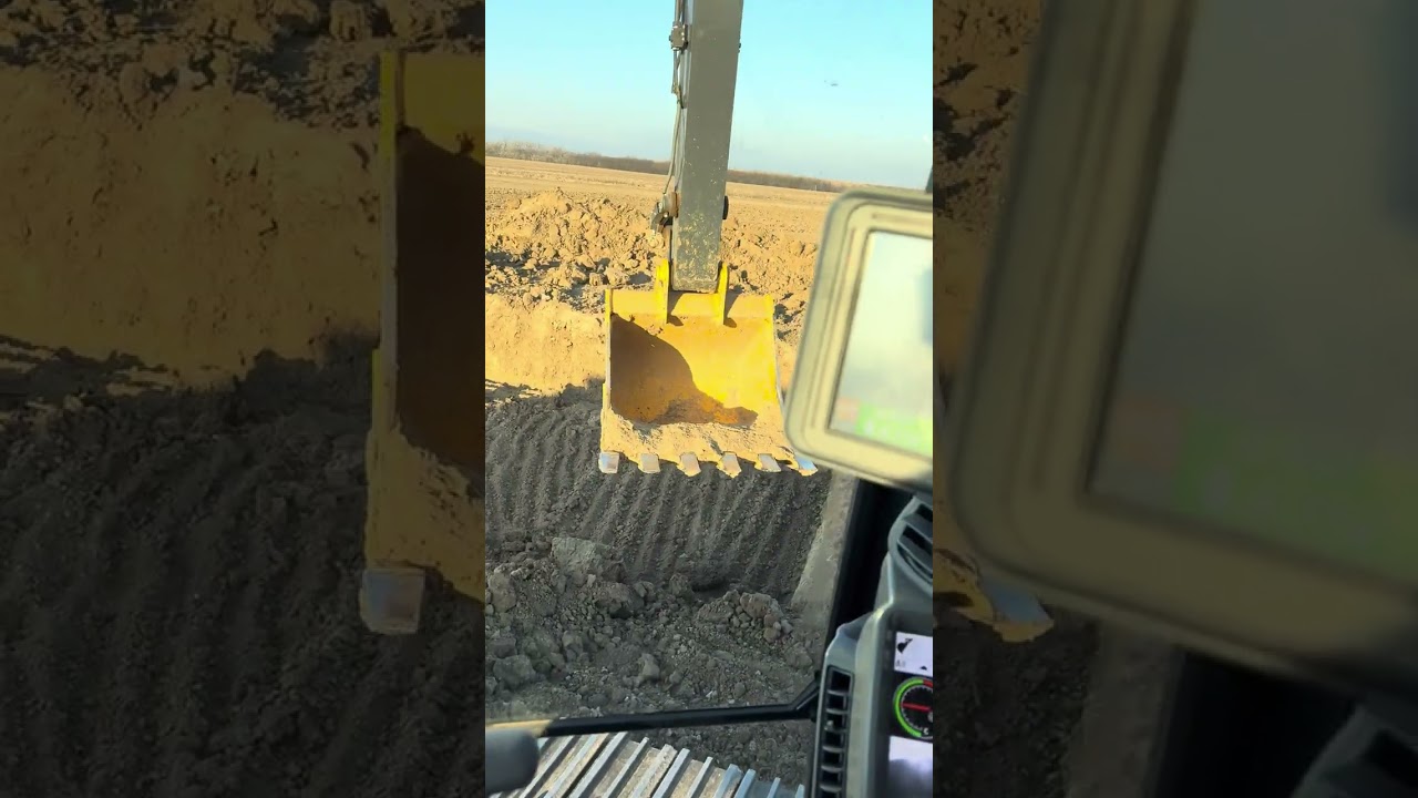 2025 John Deere 210 grade assist 2D