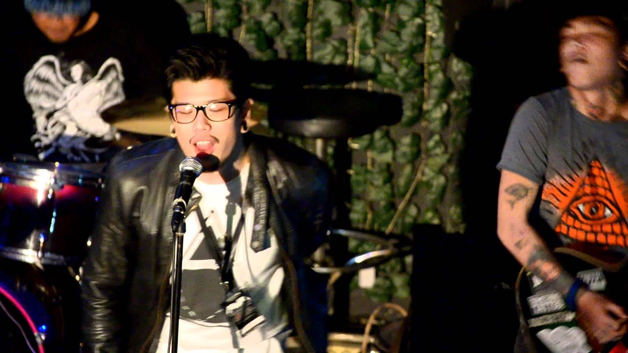 Tebar Pesona feat. Audrio - Epic Holiday (Angels & Airwaves cover)