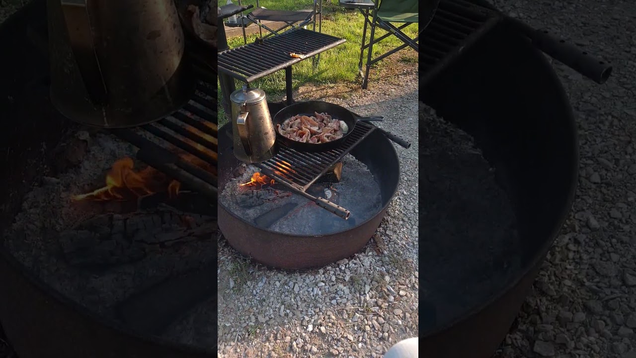 Bacon on campfire #Bacon #Campfire #Breakfast