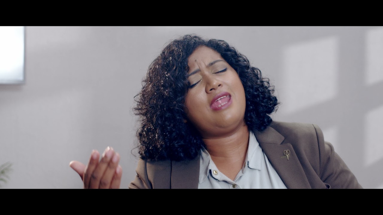AVIA FANAHY MASINA  -  SHIYR