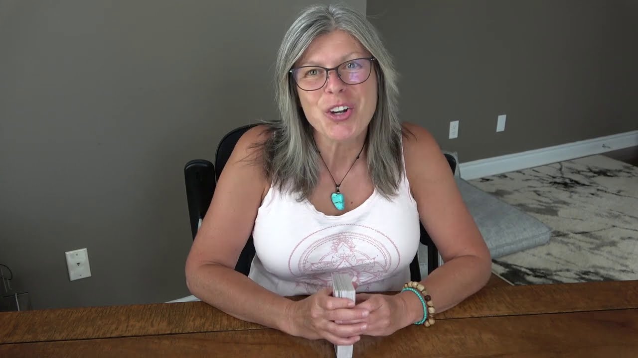 Capricorn - Your Looking In On Yourself!