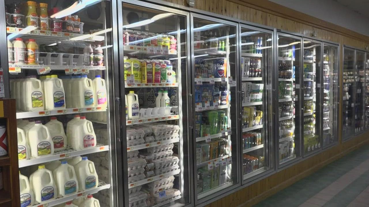 Mainers shop local as they prep for Saturday’s storm