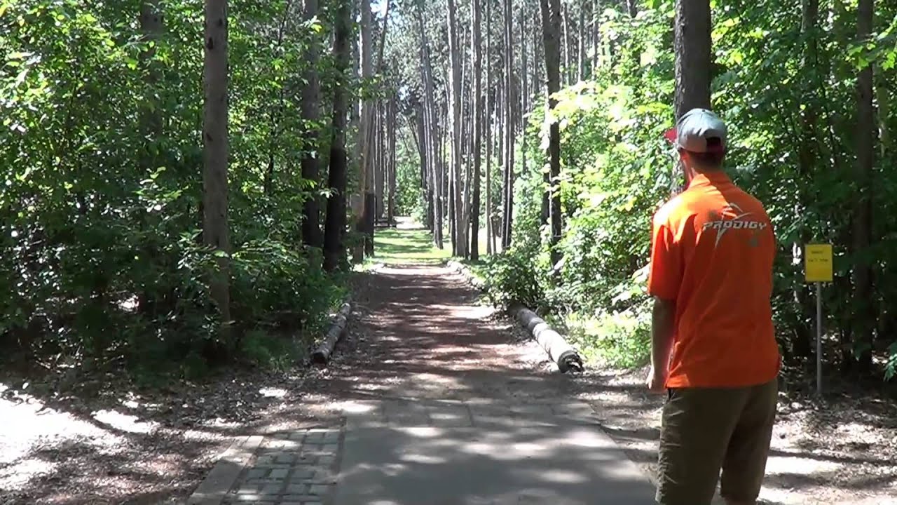 Ricky Wysocki shoots a 1071 (-18) at Blue Ribbon Pines (HD Version)