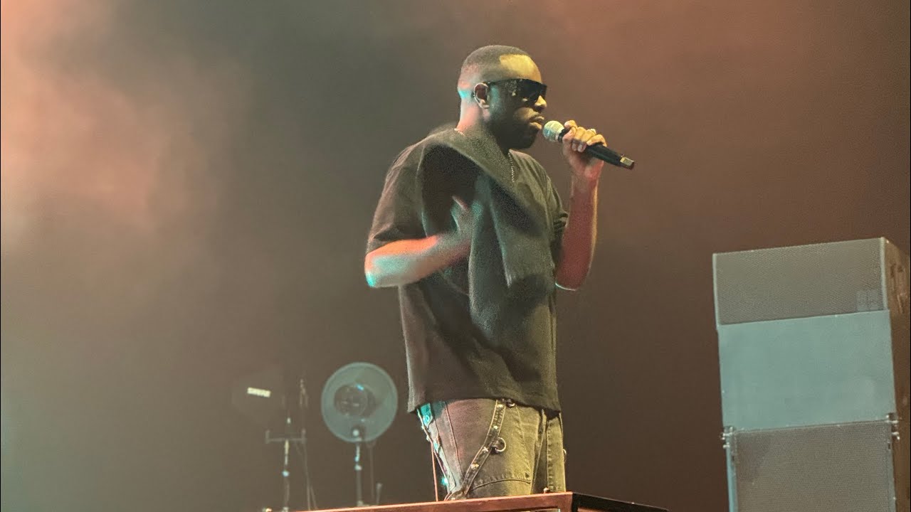 Hola señorita, Habibi, Tout donner GIMS Le Dernier Tour in Amsterdam 03/06/2025