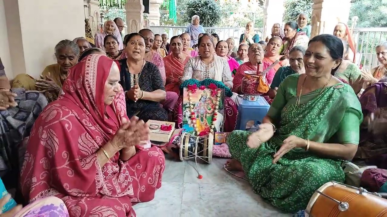 કૈલાશમાં બેઠા ભોળાનાથ બોલો ઓમ નમઃ શિવાય