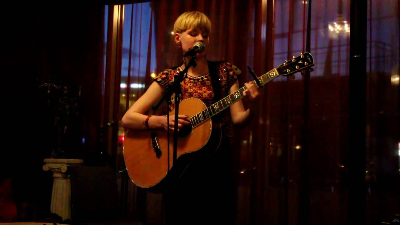 Hildur H&ouml;glind - Seize the day