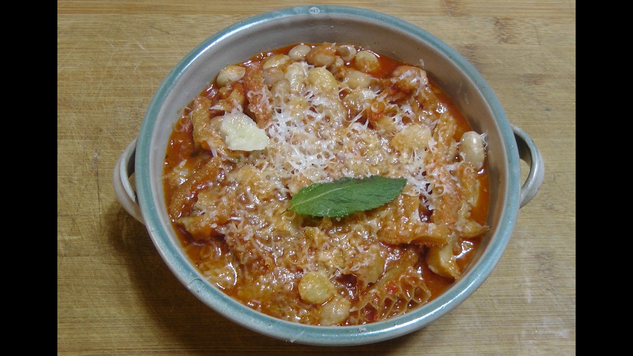 TRIPPA AL SUGO CON FAGIOLI