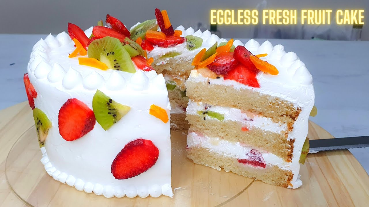 Eggless Fresh Fruit Cake / How to Make Eggless Fresh Fruit Cake