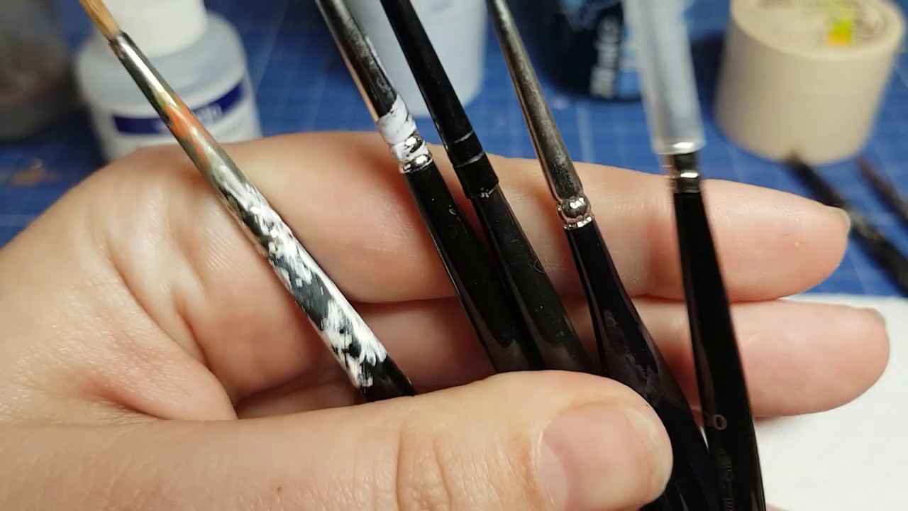 Miniaturen F&A - Pinsel und Pinsel Reinigung