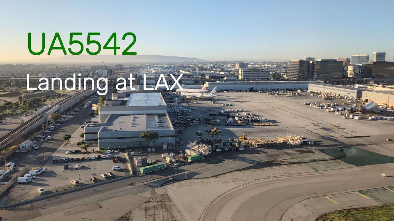 UA5542 landing at LAX