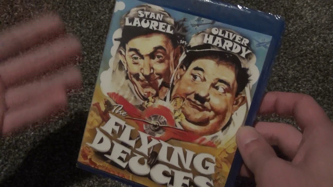 Laurel & Hardy The Flying Deuces Blu-Ray Unboxing