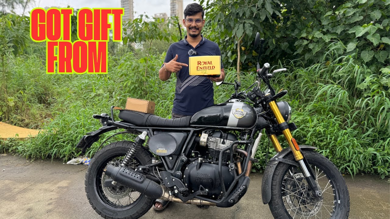 Royal Enfield Bear 650 Gift Unboxing! | What RE Gives You FREE 🎁