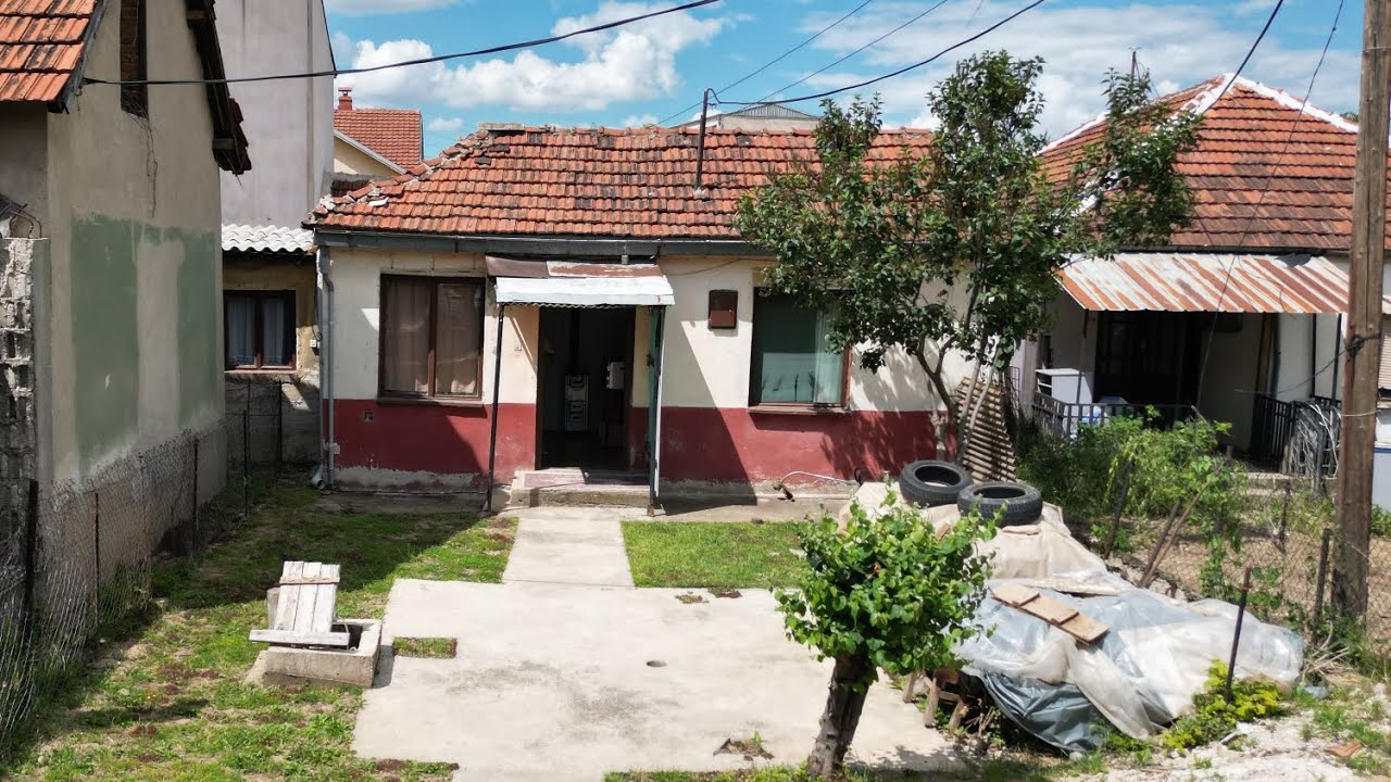 SE PRODAVA MALA, VEDNASH VSELLIVA KUKJA VO BORIMECHKA, ZA MNOGU PRIFATLIVA CENA
