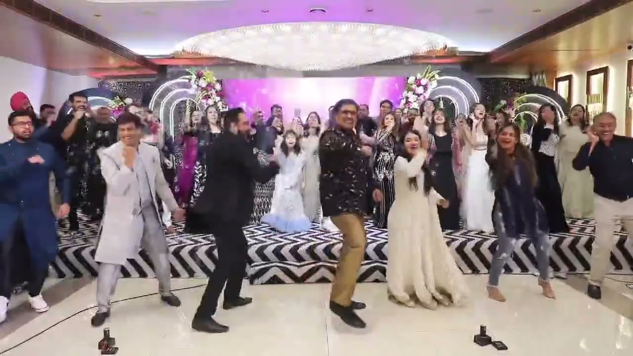 Kaho na pyaar hai |sangeet dance |full family together |closing sangeet song