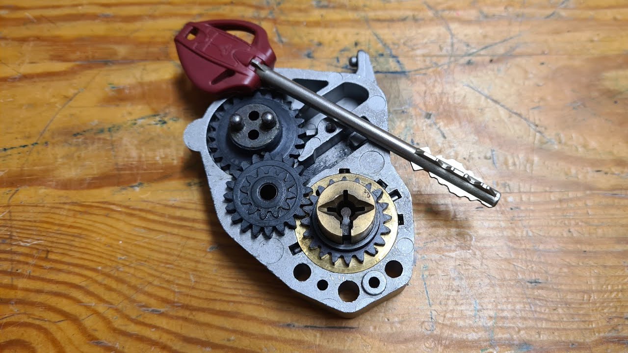 Mul-t-Lock Omega Plus teardown (no picking)