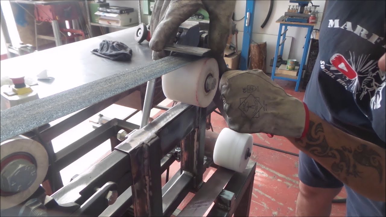 Belt Grinder Homemade III° Levigatrice a nastro fai da te Gürtelschleifer  DIY Szlifierka taśmowa