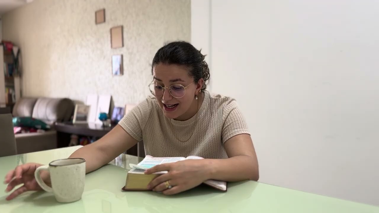 BÍBLIA EM UM ANO - Dia 15 | Leitura Bíblica Diária (NAA)